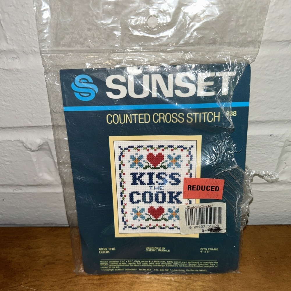 VTG Needlepoint Embroidery Kit "Kiss the Cook" by Sunset Designs Fits 4" X 5"